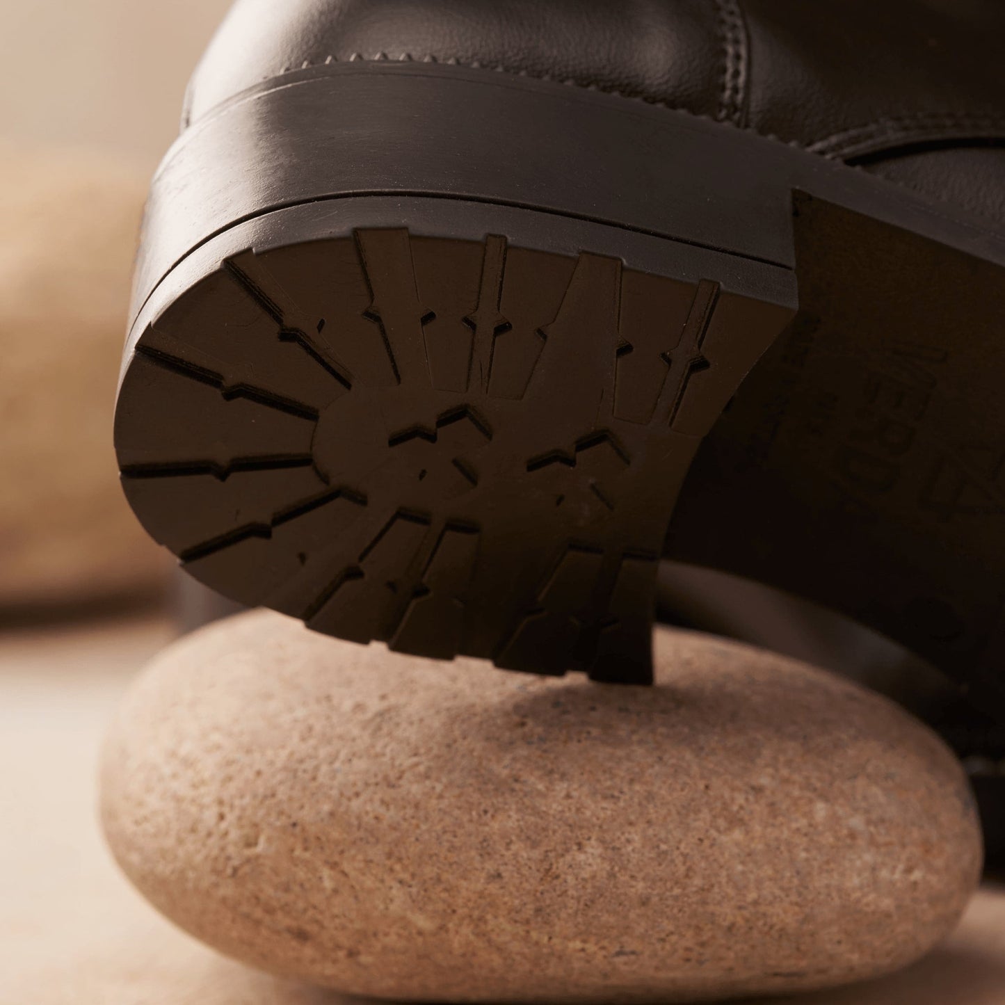 Tarabai - Women's Lace Up Boots