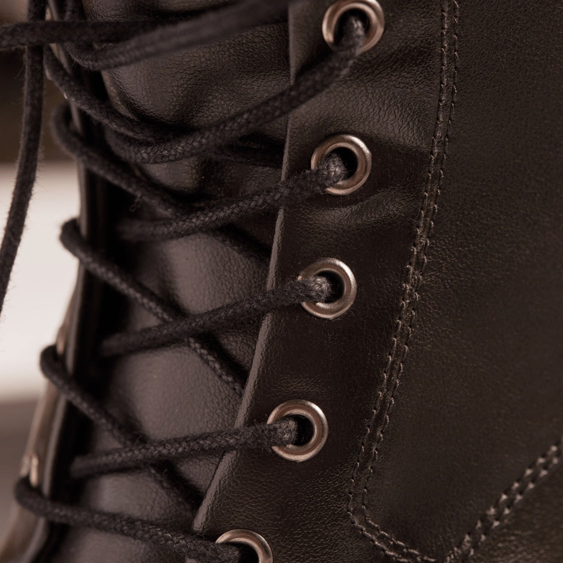 Castor Men's Lace Up Boots