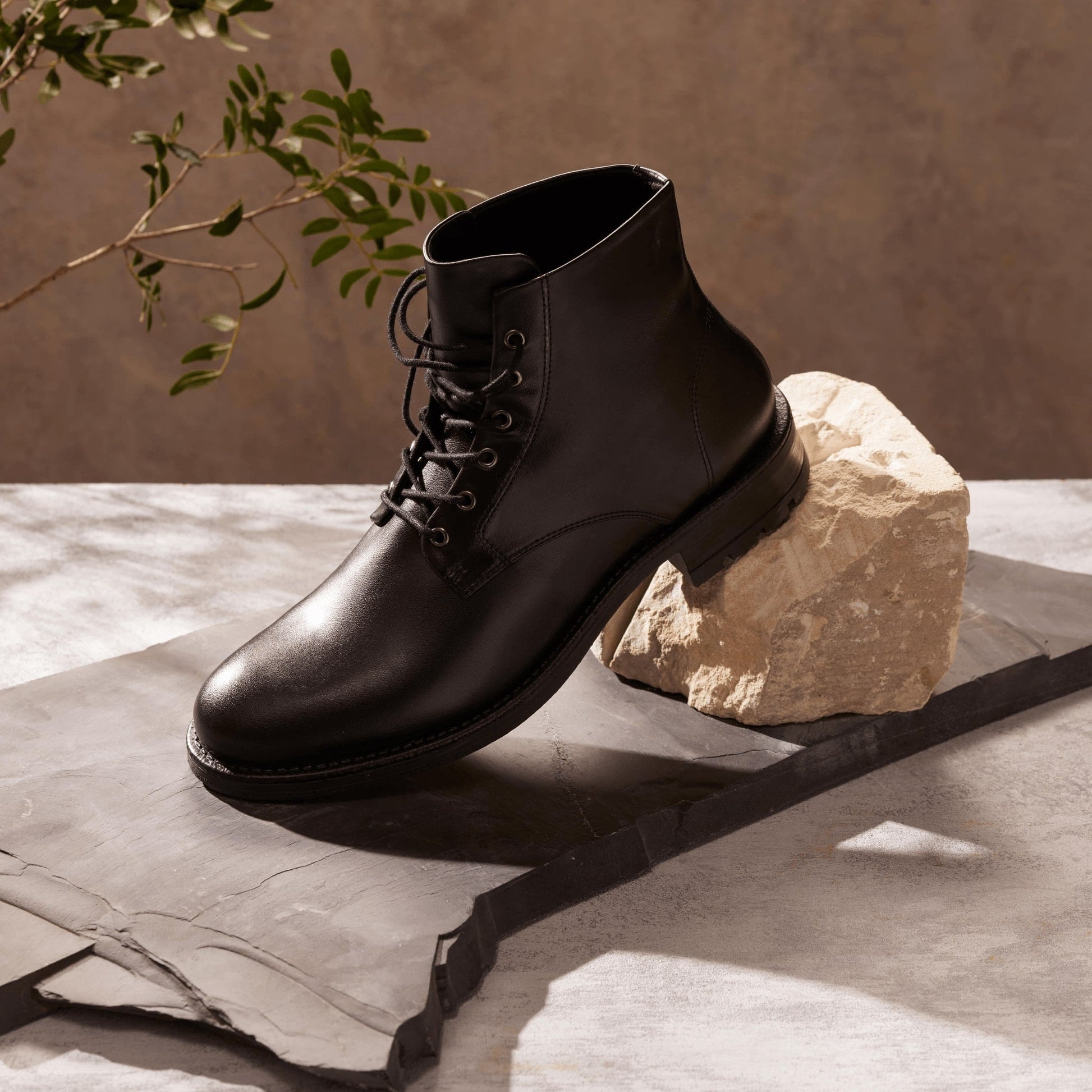 Castor Men's Lace Up Boots - Main Image